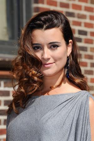 Cote De Pablo outside the Ed Sullivan Theater for Letterman on April 25, 2011 