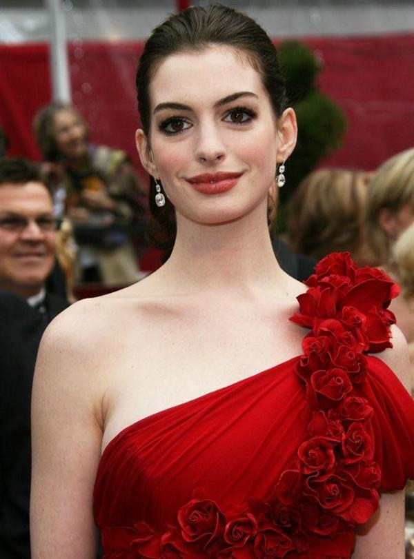 Anne Hathaway