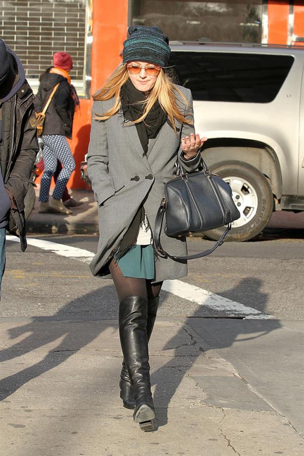 Dakota Fanning out and about in NY 11/28/12 