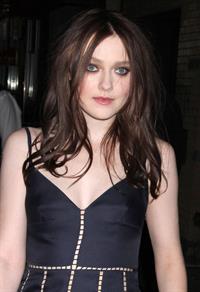 Dakota Fanning Breaking Dawn 2 premiere in NY 11/15/12 