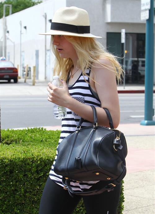 Dakota Fanning - 2012-08-17 - Leaving a dance class in Studio City
