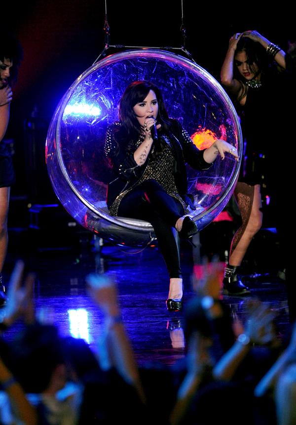 Demi Lovato VH1 Divas 2012 in Los Angeles 12/16/12 