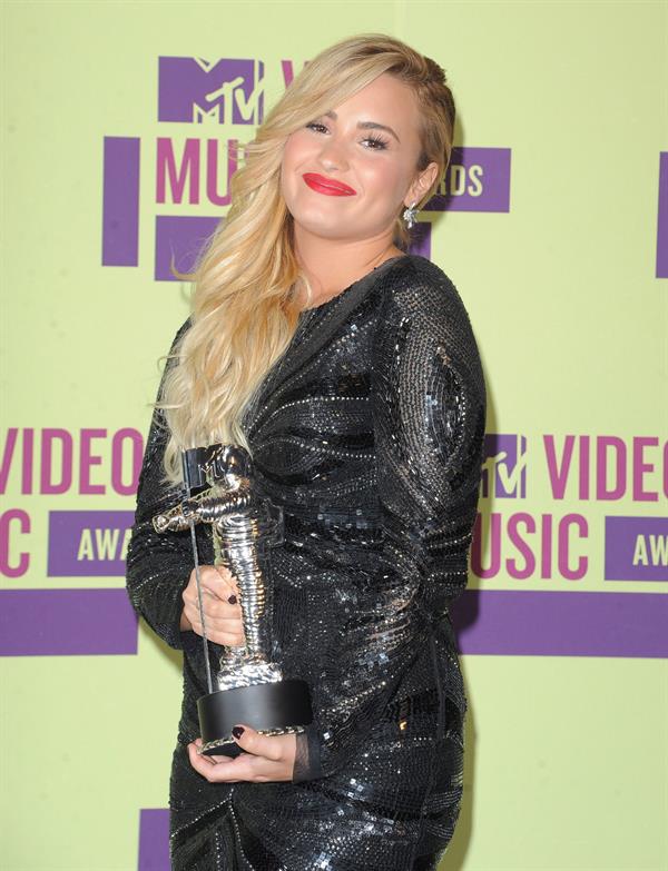 Demi Lovato - MTV Video Music Awards in Los Angeles - September 6, 2012