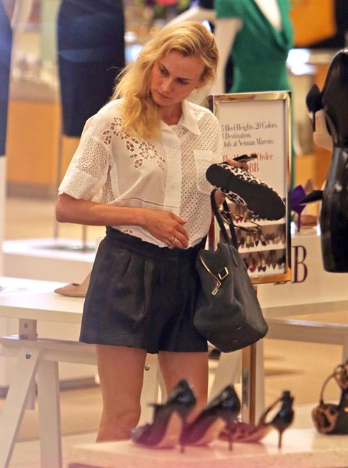 Diane Kruger Shopping for shoes in Beverly Hills on June 8, 2013