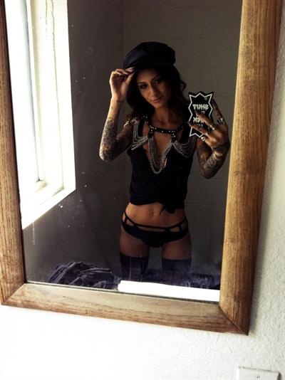 Jenah Yamamoto taking a selfie