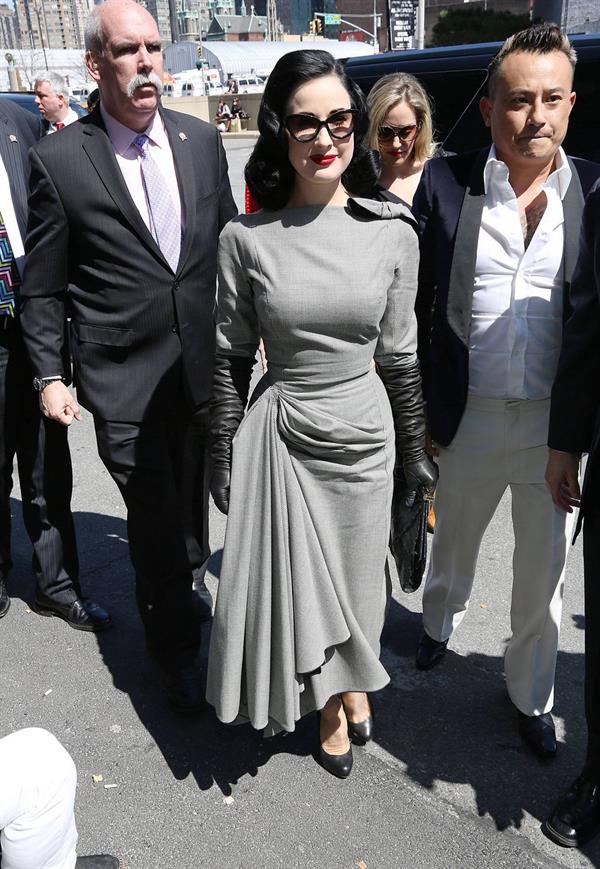 Dita Von Teese International Beauty Show (April 14, 2013) 