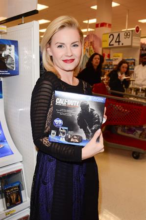 Elisha Cuthbert Attends the opening of Target at Shoppers World Danforth in Toronto on March. 27, 2013 