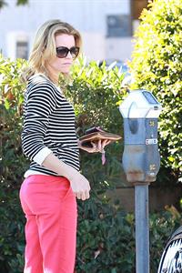 Elizabeth Banks out and about in Los Angeles 1/19/13 