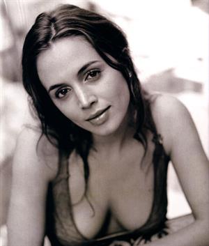 Eliza Dushku - Isabel Snyder photoshoot 2002