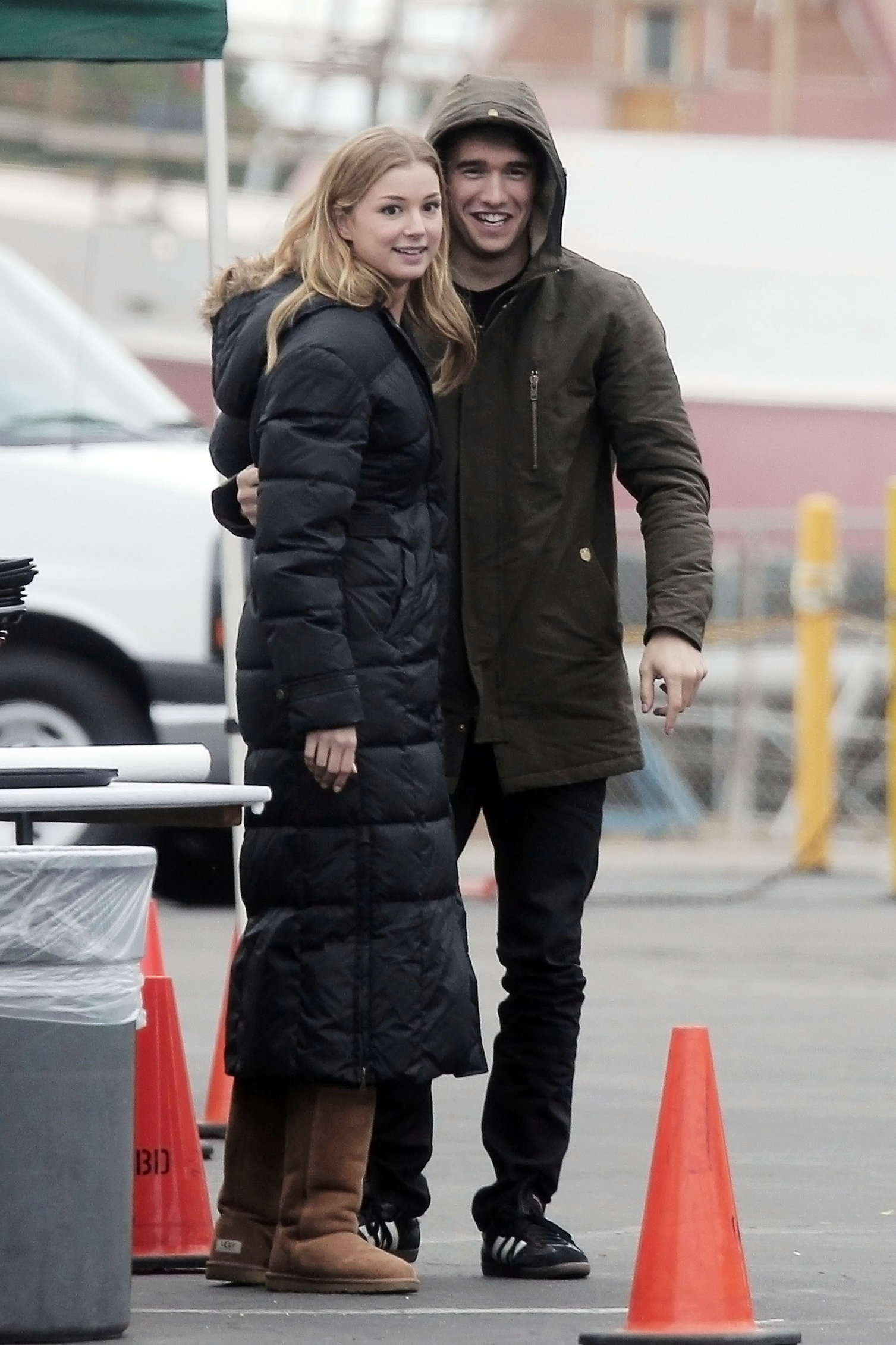 Emily VanCamp - On the Set of Revenge in Los Angeles (07.02.2013) 