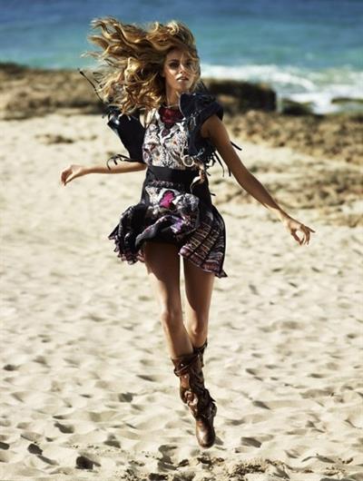 Valentina Zelyaeva Pictures Valentina Zelyaeva