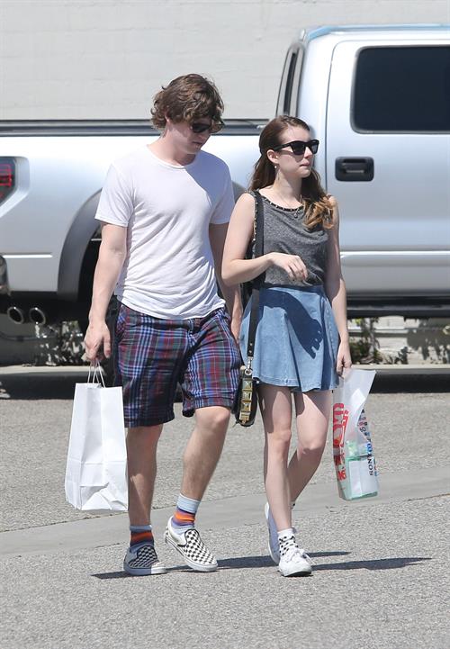 Emma Roberts - Spotted shopping at Samy's in Los Angeles (30.03.2013) 
