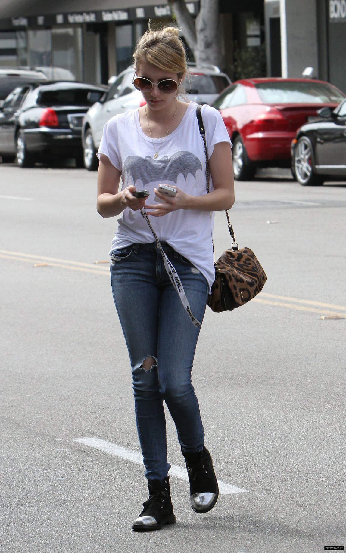 Emma Roberts Tight Jeans The Griddle Cafe And Rite Aid LA (10/09/12) 
