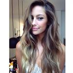 Mathilde Gøhler taking a selfie