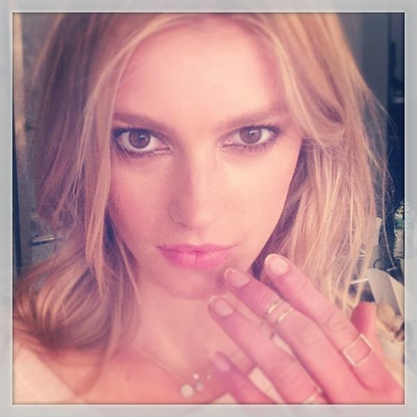 Sigrid Agren taking a selfie