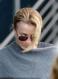 Felicity Huffman Arrives at LAX Airport with daughter in Los Angeles (November 11, 2013) 