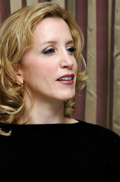 Felicity Huffman Yoram Kahana Portraits 2004 