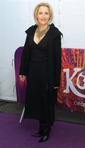 Gillian Anderson - Cirque Du Soleil's Kooza 1/8/13  