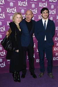 Gillian Anderson - Cirque Du Soleil's Kooza 1/8/13  