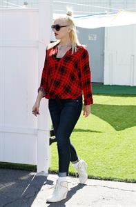 Gwen Stefani in Malibu 10/19/13  