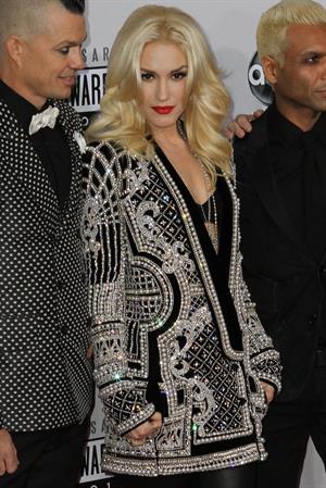 Gwen Stefani and No Doubt American Music Awards (November 18, 2012) 