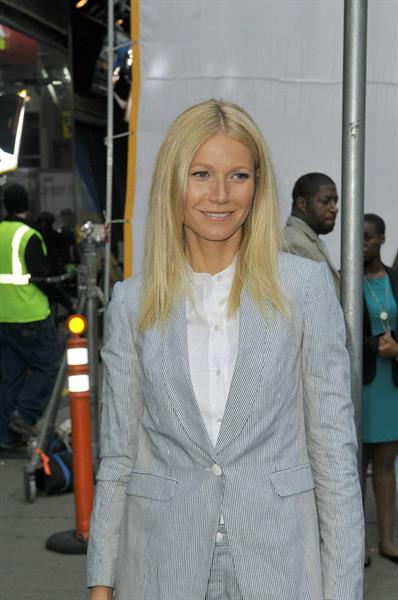 Gwyneth Paltrow at GMA Studios in NYC 4/10/13 