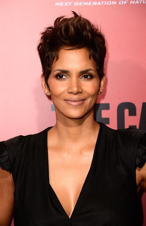 Halle Berry  The Call  Hollywood premiere 3/5/13  