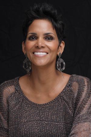 Halle Berry - Cloud Atlas Press Conference At The Beverly Hills Hotel 2012