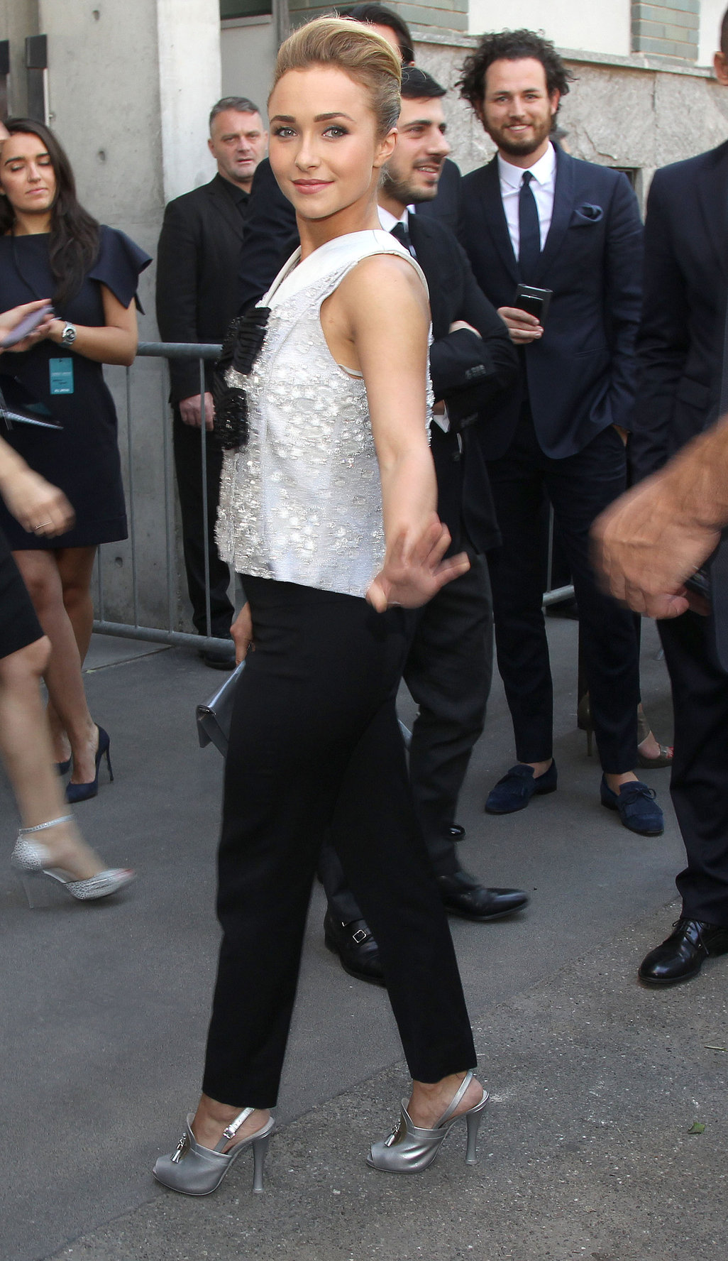 Hayden Panettiere Pictures Hayden Panettiere arrives at the Giorgio Armani Fashion Show in Milan on June 25, 2013