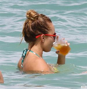Hayden Panettiere - Bikini candids in Miami 9/1/13