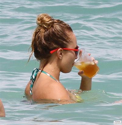 Hayden Panettiere - Bikini candids in Miami 9/1/13