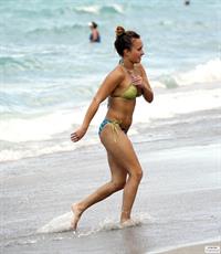 Hayden Panettiere - Bikini candids in Miami 9/1/13