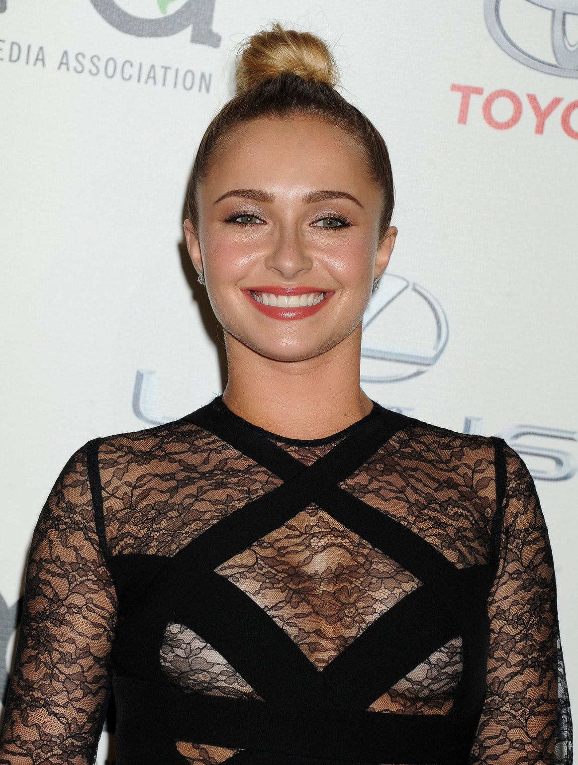 Hayden Panettiere Pictures Hayden Panettiere 23rd annual Environmental Media Awards - Burbank - October 19, 2013
