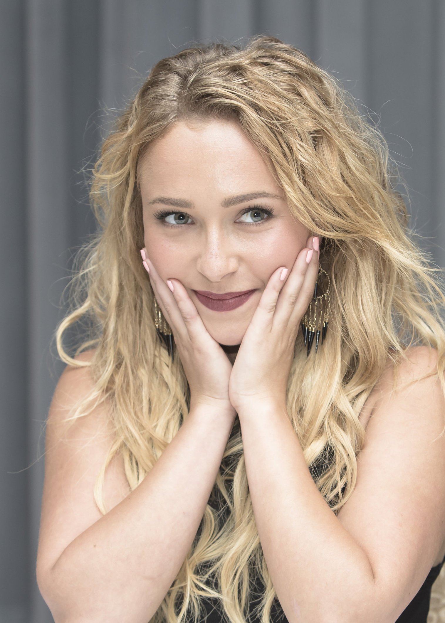 Hayden Panettiere Pictures Hayden Panettiere  Nashville  Season 2 Press Conference in Los Angeles - August 22, 2013