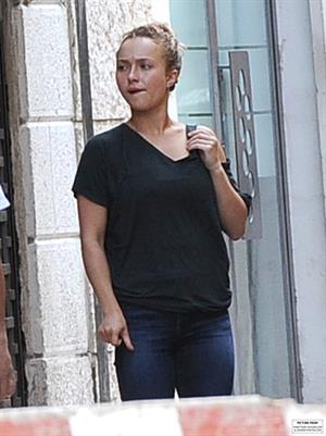 Hayden Panettiere & Wladimir Klitschko checking out the sights in Verona, Italy on June 6, 2013