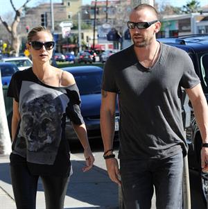 Heidi Klum Grocery shopping in Brentwood