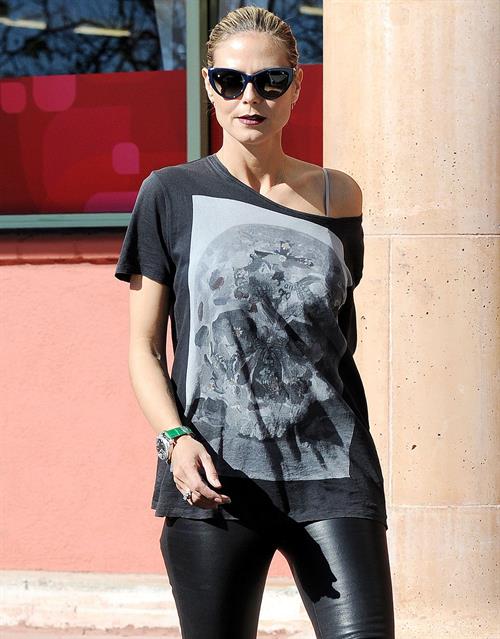 Heidi Klum Grocery shopping in Brentwood