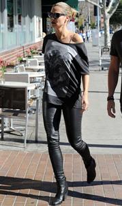 Heidi Klum Grocery shopping in Brentwood