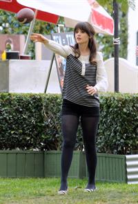 Zooey Deschanel  New Girl  set candids in LA 1/23/13  