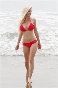 Heidi Montag Spends some time on the beach in Santa Monica (November 8, 2012)  (bikini)