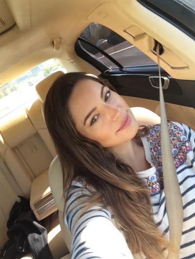 Kelly Brook taking a selfie