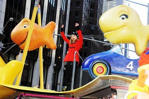 Jennette McCurdy 86th annual Macy’s Thanksgiving Day Parade NY 11/22/12 