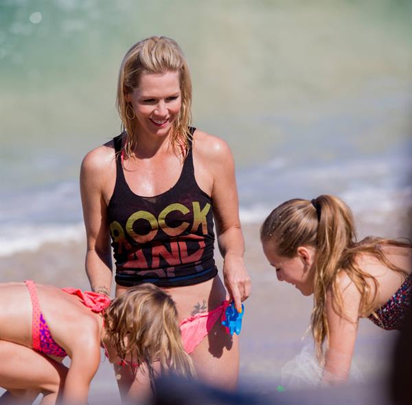 Jennie Garth bikini candids in Puerto Vallarta 3/26/13 