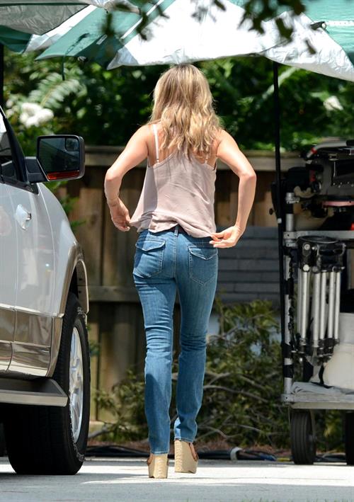Jennifer Aniston - On the Set of We're the Millers - Wilmington - August 17, 2012