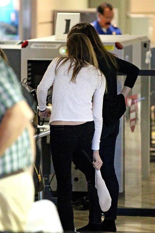 Jennifer Carpenter arrives at LAX to catch a flight out of town - January 21, 2013 