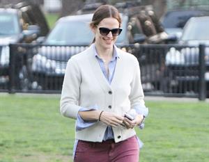 Jennifer Garner - Spotted in Los Angeles on January 30, 2013