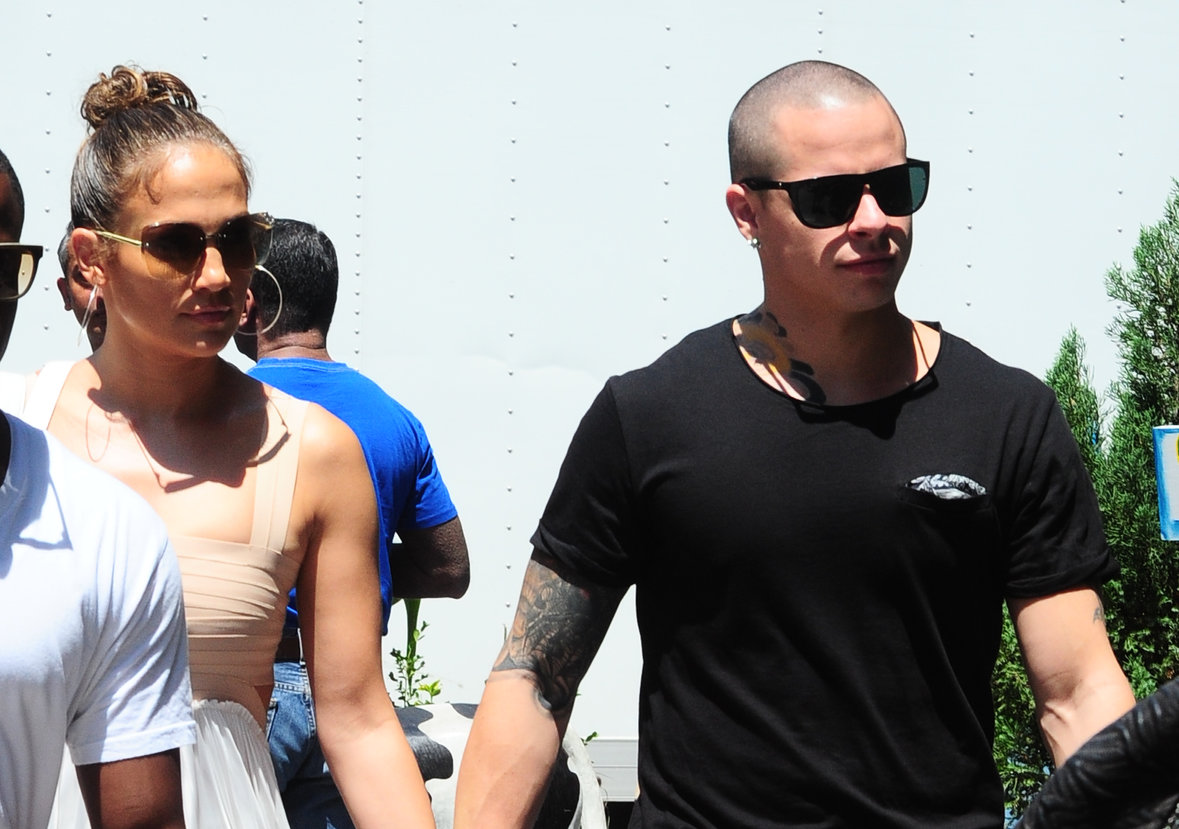 Jennifer Lopez dinner at Bubbys in New York City on July 24, 2012