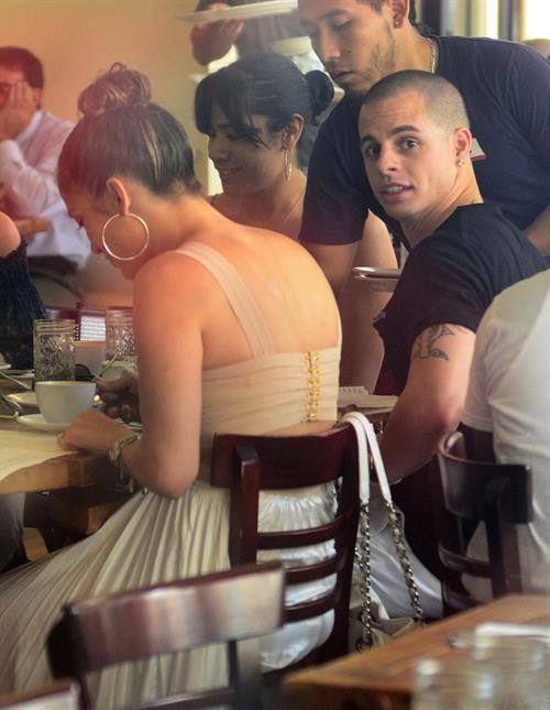 Jennifer Lopez Pictures Jennifer Lopez dinner at Bubbys in New York City on July 24, 2012