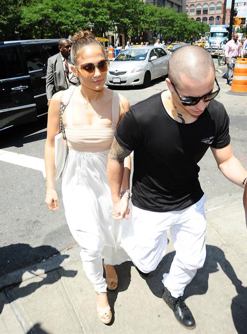 Jennifer Lopez dinner at Bubbys in New York City on July 24, 2012