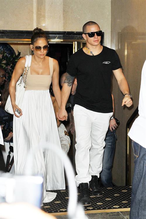 Jennifer Lopez Pictures Jennifer Lopez dinner at Bubbys in New York City on July 24, 2012